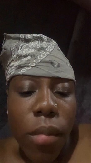 “I woke up to 57 missed calls from my loved ones advising me to hire Kizz Daniel’s bouncer because Afrobeats has now scatter. I want to transfer to Nollywood, but they are also f!ghting there too.”— Teni Makanaki reacts to Wizkid and Burna boy cl@$h. 😂