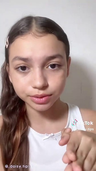 𝜗𝜚 •TEN TU GLOW UP ANTES DEL 2025!! P.T1, 𖥻HAIR CARE!! 𐙚₊°⊹♡ (Soy mayor de 13 años!!🫶🏻✨) #foryou #wonyoung #wonyoungism #viraltiktok #_daisytips #tips #beauty #tipscondaisy #fyp #glowup #2025 #haircaretips @TikTok