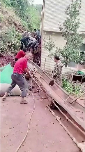 Rural DIY Concrete Conveyor Belt - Efficient & Labor-Saving!