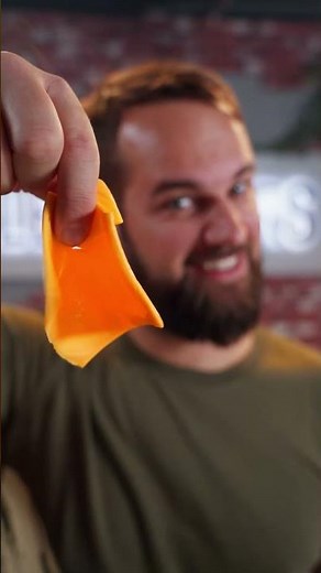 Simple cheese sauce - perfect for burgers & nachos!