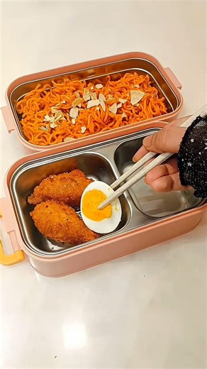 packing my sister's lunch box 👀 #asmr #lunchbox #food #bentobox #fyp #youtube