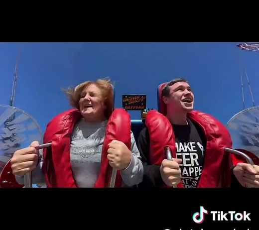 Heart-Pounding Experience on a Slingshot Ride