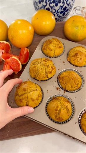 Bright, buttery and full of sunshine! ☀️ Our Hale Groves Ruby Red...