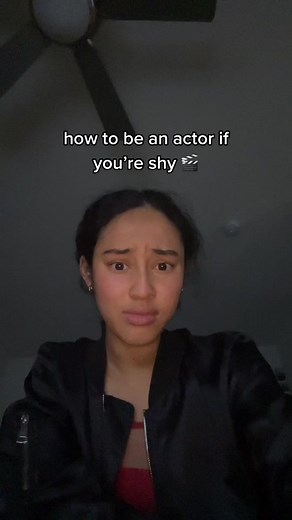 Tips for Shy Aspiring Actors: Overcoming Shyness in Acting 🎬