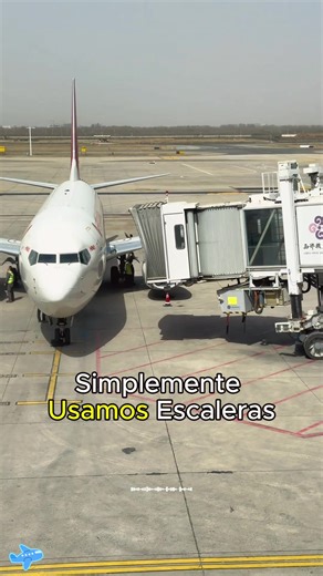 Why Boarding Bridges Are Now Essential at Modern Airports#AirportInnovation #BoardingBridges #TravelEfficiency#usa🇺🇸