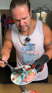 Ohio Cherry Cheesecake Pie 🙌 | Noah Klein 614Lyfe