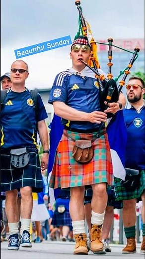 Beautiful Sunday ⚽️ ~ Daniel Boone