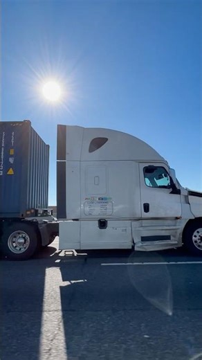 Big Rig Semi Trucks in Sunny California #truckingjobs #transportation