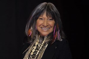 ‘I know who I am’: Buffy Sainte-Marie responds to allegations about her ancestry - Saskatoon | Globalnews.ca