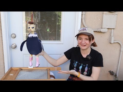 Dancing vulture and a portable puppet rig! Fretless Friday 96