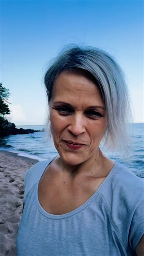 11 reactions · 10 comments | 曆 First time trying Tai Chi? Here’s the truth: It’s not as easy as it looks—you might not get the moves “right.”But Tai Chi isn’t about perfection.✨ What matters is how you feel afterwards: More grounded Less tension Calmer inside You don’t need to move like a master.If you leave class feeling more peaceful than when you came in—you did it just right.曆 Curious? Check my Bio for class locations. | Hummingbird Qigong | Facebook