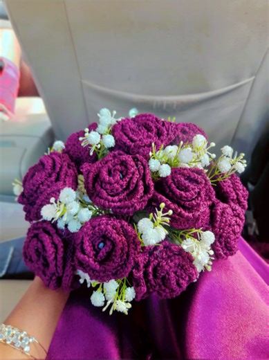 හැමදාම අනිත් අයටනේ මල් ගෙතුවේ.. ඔන්න ඉතිං මගේ අතින් මටම නිම වුන මල් කලඹ 🌹🤗😍 Crochet Bridal Flower Bouque #Crochet #flower bouquets wedding #amacrochet #srilankan_tik_tok🇱🇰 #everyonefollowers