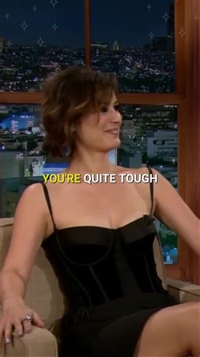 When Bérénice Marlohe dares Craig Ferguson to compliment her… 😏🔥 “You’re shaming me, Bérénice!” 😂 This Late Late Show moment is peak Craig Ferguson charm. #CraigFerguson #BereniceMarlohe #LateLateShow #FunnyReels #CraigMoments #TVGold #TalkShowQueen #ReelVibes | Stars in a Minute