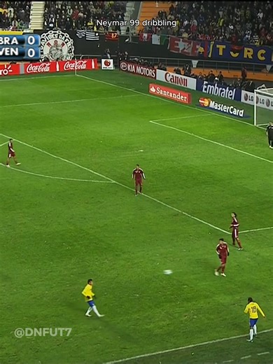 Neymar's Epic Dribbling Skills in FIFA Mobile