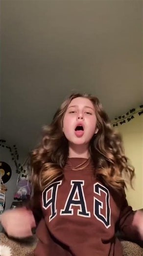 Funny Girl Hair Flip Video#dancevideo #hairflip #funnyvideo #girlhood