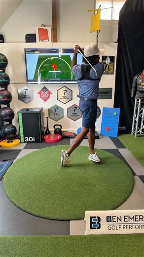 Biofeedback training in the new training bay 🧪