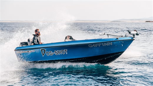 Kain Jones’ Haines Hunter 488T budget rebuild doesn’t hold back on functionality. Powered by a Suzuki 90HP tiller, this tub is kitted with a Minn Kota, tuna tubes, 45L live bait tank, two Raymarine Axiom screens and finished with a sweet power blue metallic paint job. | The Captain