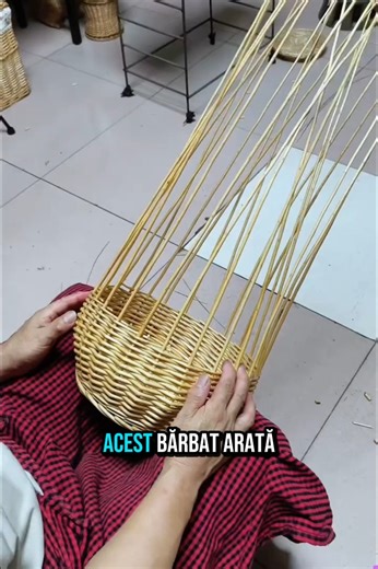 Arta împletirii tradiționale: cum se face un coș din răchită | Viral Videos