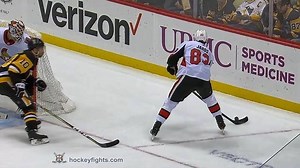 Big hit and a quick fight. Full video and rate: https://www.hockeyfights.com/fights/n257888 | hockeyfights.com