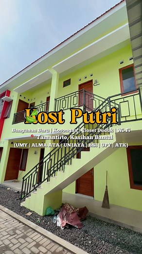 ✨ KOST PUTRI ✨ ⠀ 🛌FASILITAS : ⠀ Bangunan Baru Fresh 🍃 Kamar Ukuran 3x3,5 m Kamar Tipe Kosongan Jendela, Ventilasi Kamar 🛁FASILITAS KAMAR MANDI : Kamar Mandi Dalam Closet Duduk, Rak, Gantungan Ventilasi Kamar Mandi 🏠FASILITAS UMUM : LISTRIK Token Sendiri FREE Wi-Fi FREE Air, Sampah, Kebersihan Tersedia Ruang Tamu Tersedia Jemuran Tersedia Parkiran Mobil & Motor Akses Mobil & Motor ⏱PERATURAN : Akses Jam Malam 24 Jam, No LV Kunci Gerbang Sendiri-sendiri Bisa Berdua Pet Friendly (*Kucing Asal d