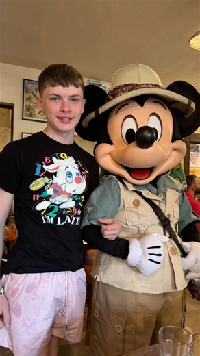 Ultimate Animal Kingdom Day 🦒 | Kilimanjaro Safari, Tusker House & Pandora” #animalkingdom #disney