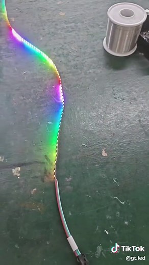 Praktischer RGB LED Strip mit 144 LEDs gestalten