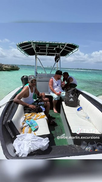 Book with the Best! Blue Marlin Excursions 🐷🎣🚤🪸🐠🍹 #boattour #bahamas #bahamastiktok #fyp #linkinbio