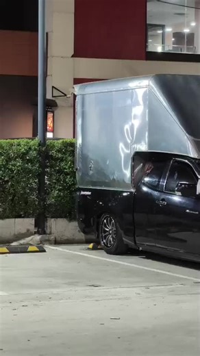 ปีใหม่นี้ขอให้เจอแต่สิ่งดีๆเข้ามา อะไรที่ไม่ดีแวะไปหาคนอื่นก่อนเลยไม่ว่าง. 🫣🎊🎉 #ผมเพื่อนอ้วนbyอ้วนเบาหวาน #วัยรุ่นรายเที่ยวbyผจก_แชมป์ #โสร่งบิน #พี่น้องนรก #ทีมงานเท่ๆอย่างเรา😎