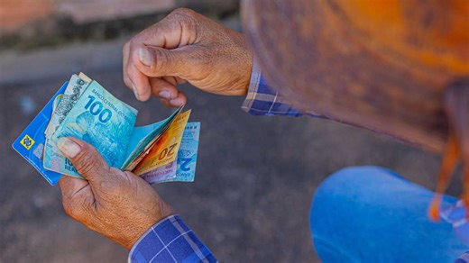 Licença PATERNIDADE: veja os critérios, prazo e burocracias para solicitar dispensa remunerada