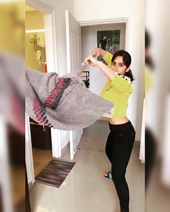 355K views · 1.8K reactions | No servant, No cook, No laundry, No help! But my Leg day is sorted. Do your own work and enjoy doing it. 留‍♀️ How are you spending your quarantine? | Gunjan Shouts | Facebook