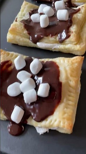 S'mores Pop Tarts// Fun And Easy Recipe