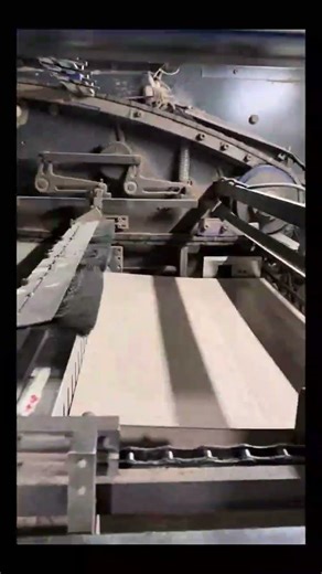 High-Speed Automatic Flatbed Die-Cutting Machine in Action