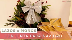 4.6K views · 109 reactions | Te enseñamos a hacer dos tipos de lazos para decorar tu regalos de Navidad, de cumpleaños... El primero, se trata de un lazo doble que elaboramos con cinta y el segundo un elegante lazo dorado hecho con caturlina. Artlist Music Pro License - License Owner: Bainet Comunicacion - License Number - 204439 | Decogarden | Facebook