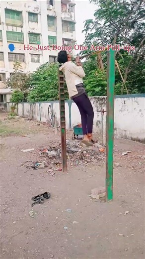 Only one arm #video #viralvideo #fitneess #songs #music #pullups #onearmpullup #motivation