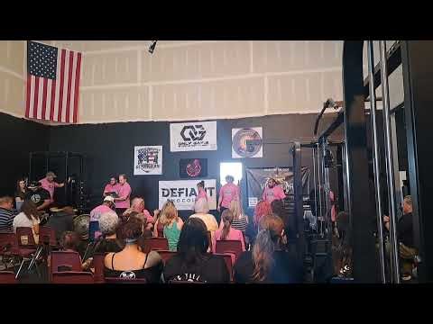 Abby Anderson Log Press Attempt #1 good 👍