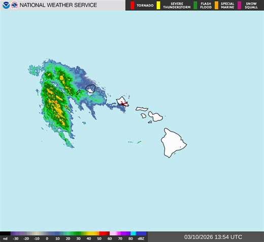 Powerful 'Kona storm' threatens Hawaii with flash floods, gusty winds