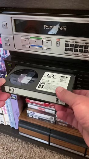 Remembering E.T. on Betamax: A Nostalgic Journey Down Memory Lane
