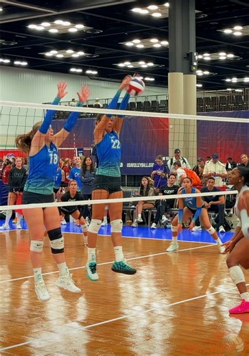 Select vs. Coast brought the roof down. 🧱🏐 Block after block in a rally that proves why USAV 16U volleyball is on another level. Which block was the best? #Volleyball #USAVolleyball #ClubVolleyball #VolleyballHighlights #Vballnoryb