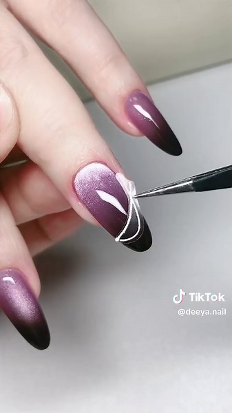 Stunning Cat Eye Nail Art Ideas for 2024