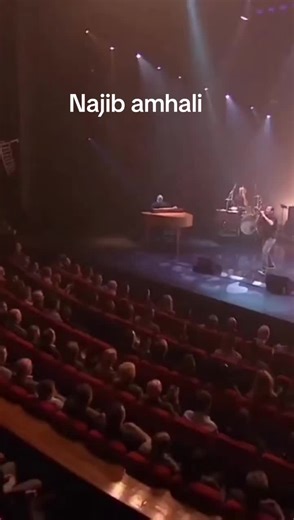 Video's van Mez.Tal (@mez.tal) met J 無音 - J