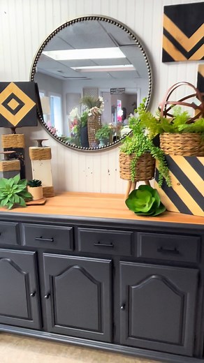 Boho meets beach and I’m not mad about it. 🌊☀️ Neutral layers, breezy textures, and just enough personality to make it pop. This one feels like salty air and sunshine. 🤍 #BohoBeachVibes #StyledSoftly #NeutralDecorDreams #EasyBreezyStyle #CoastalCool #TrayGoals #HomeDetails #wuhluhwuh #HomeVibes #BohoDecor #kansascity #KansasCityProud #homedecor #weightloss #wlw #WeightLossJourney | Boodle Lou