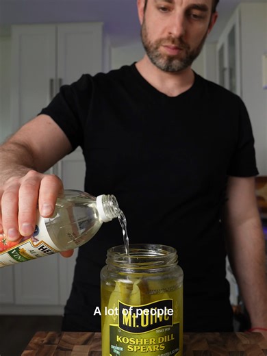 Want to learn my fermentation methods? Link in bio 🔗 A lot of people pickle vegetables thinking they're getting probiotics for their gut. They're not. Vinegar kills bacteria. That's how it preserves food. Fermentation grows bacteria. That's the whole point. When you ferment with salt and water, you're creating live lactobacillus. Billions of bacteria. Organic acids. Probiotics. That's what supports gut health. That's what makes it probiotic-dense. Vinegar pickling? You get sour vegetables. But 