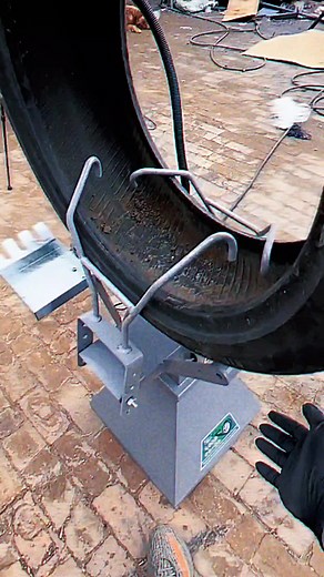 Tire Balancing Machine Demonstration in Workshop Setting