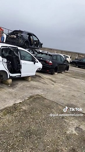 #TridentNoTheTown25 GCD AUTODEMOLIZIONE ROTTAMAZIONE GRATUITA, CERIGNOLA FG VIA SS 16 KM 710 300 (ALL' INTERNO DELLA COMPLANARE DIREZIONE BARI)CEL 3791622242 DISPONIBILI RICAMBI PER AUTO USATI PLURIMARCHE..... MOTORI, CAMBI MANUALE E AUTOMATICO,PORTE, PORTELLONE,STOP, SPECCHIETTI, SCATOLE STERZO ELETTRICHE,IDROGUIDA,MECCANICHE E TANTISSIMO ALTRO... POSSIBILITÀ DI SPEDIZIONE IN TUTTA ITALIA E ISOLE... INFO AL NUMERO 3791622242 #serietà #autodemolizione #ricambi #spedizioniintuttaitalia