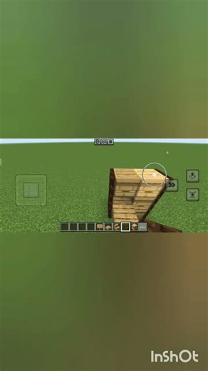 How to Build a Working Wardrobe in Minecraft🚪#Minecraft #Shorts #MinecraftBuilds