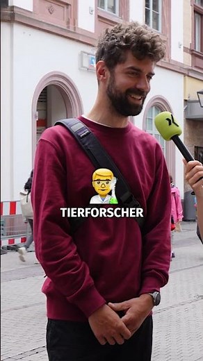 Do you think €2,800 a month is fair for a photographer? 📸 #salary #photographer #creative #career