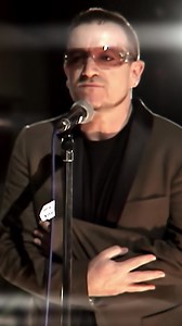 In 2008, U2 covered Greg Lake’s “I Believe in Father Christmas” and released it digitally as part of the RED Wire Magazine ☃️ | U2