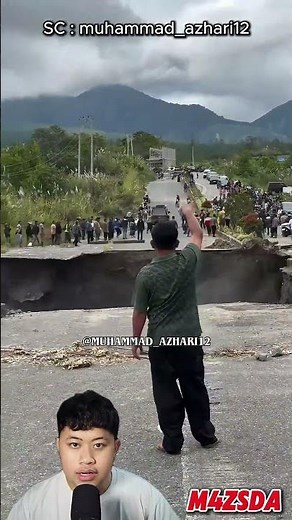 Viral! This Road in Aceh Suddenly Collapses! #m4zsda #shortvideos #horrorgaming #shorts #reaction
