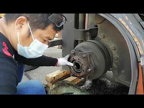Loss brake how to removed brake master and wheel cylinder Toyota forklift 3 tons