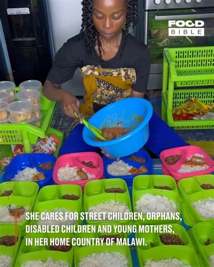 She wakes up at 4am to meal prep for 37 children 💕🍱 | FOODbible